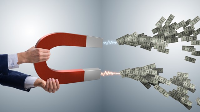 Tập đoàn 10.000 nhân viên sắp bị siết nợ, vội vàng bán trụ sở chính dù lỗ nặng