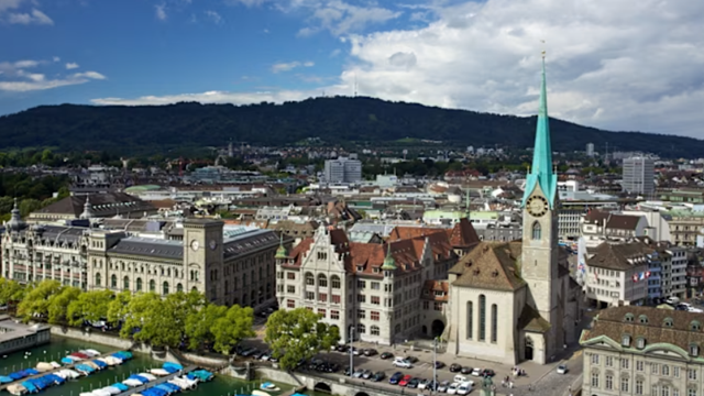 Tiền, vàng... của người châu Á chuyển thẳng sang Thụy Sĩ: Chuyện gì đang xảy ra?