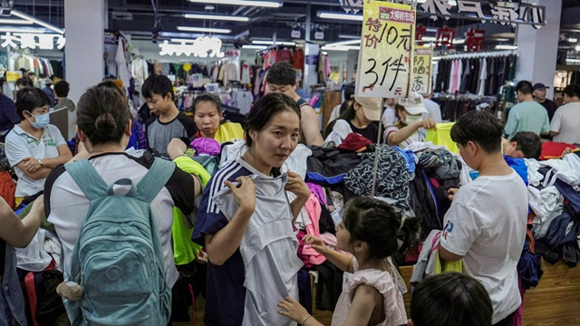 Nền kinh tế lớn thứ 2 thế giới có nguy cơ rơi vào 'vết xe đổ Nhật Bản', chuyên gia cảnh báo khẩn