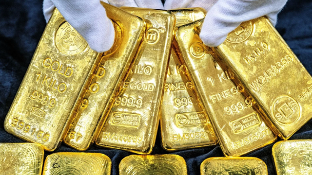 Giá vàng hôm nay 5/1: Bật tăng mạnh khi rủi ro địa chính trị phủ bóng thị trường