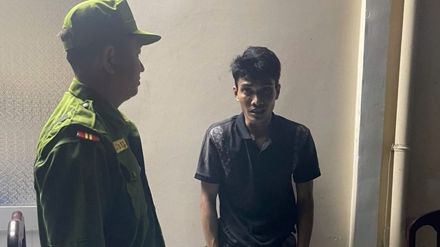 Khống chế, bắt khẩn cấp Nguyễn Văn Nhớ SN 1999