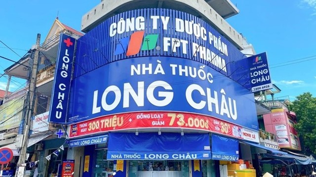 Chứng khoán 29/2: Thị trường bị chốt lời, cổ phiếu FPT Retail vẫn liên tục phá đỉnh