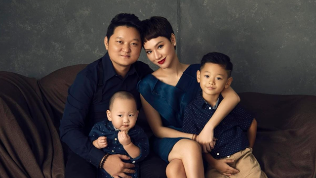 Nữ ca sĩ nổi tiếng Việt Nam cưới chồng đại gia rồi bỏ luôn showbiz, nuôi dạy hai con trai ‘cực phẩm’