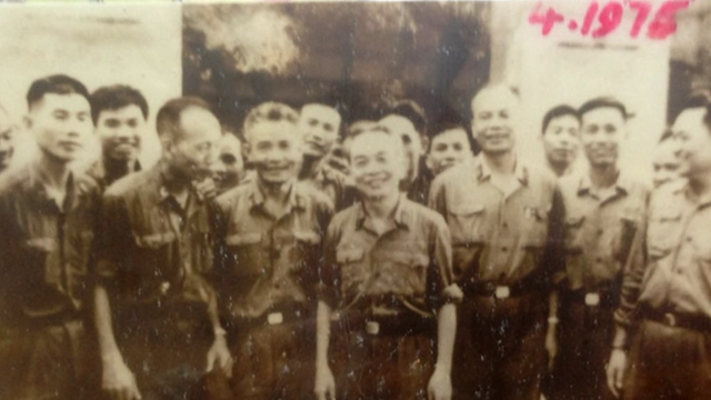 Nữ ca sĩ nổi tiếng nhất nhì Việt Nam hé lộ về ông nội là Đại tá, từng trực chiến cùng Đại tướng Võ Nguyên Giáp ngày 30/4/1975