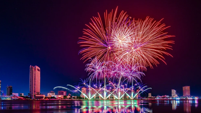 Sắp có sân khấu pháo hoa ‘siêu’ hoành tráng tại TP đáng sống nhất Việt Nam, khán đài hơn 10.000 chỗ ngồi với quy mô 1.600m2