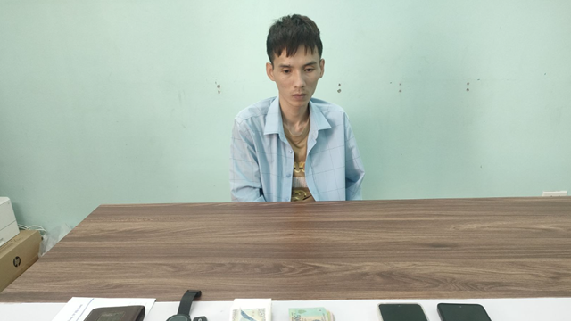 Khám nghiệm hiện trường, bắt Nguyễn Văn Tuân sinh năm 1994