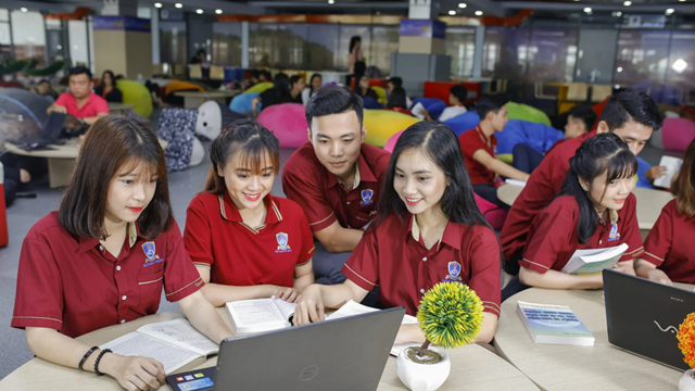 3 ngành học ở Việt Nam cực phù hợp với nữ học giỏi Toán: Ngành ‘khát’ tới 2,2 triệu nhân lực, ngành có cơ hội việc làm rộng mở