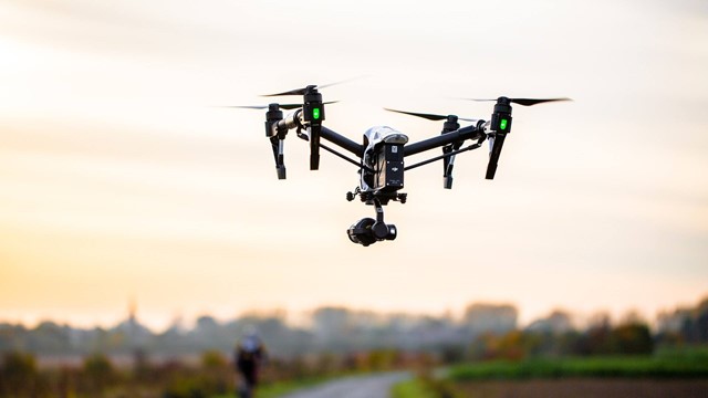 Từ nay, Bộ Quốc phòng chính thức cấm, hạn chế flycam bay tại những vị trí sau trên lãnh thổ Việt Nam