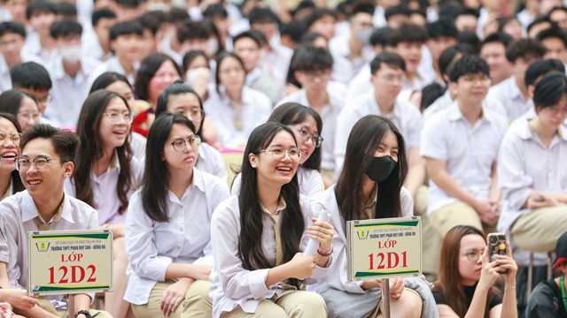 Ngành học vừa được Quốc hội ‘chốt’ lương cao nhất: Từng ‘khát’ hơn 100.000 nhân lực các cấp, điểm chuẩn vượt ngưỡng 9 điểm/môn