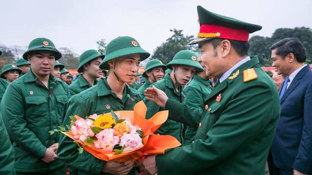 Bộ Quốc phòng: Không gọi nhập ngũ công dân bị cận trên mức độ này