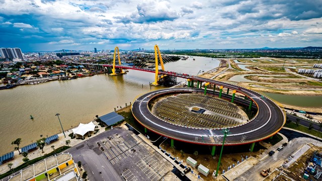 Chỉ 6 ngày nữa, chính thức thông xe cây cầu 2.300 tỷ kết nối ‘đảo tỷ phú’ của ông Phạm Nhật Vượng với trung tâm TP nhỏ nhất Việt Nam