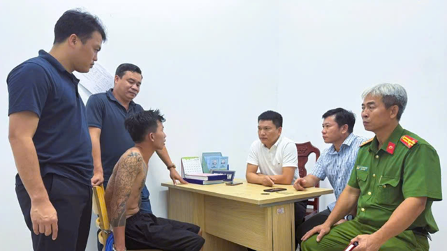 Bắt khẩn cấp Hoàng Thành Công, 20 tuổi