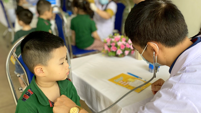 Tin quan trọng: Trước 31/12/2025, nhóm cán bộ y tế này phải có chứng chỉ đào tạo mới được tiếp tục hành nghề