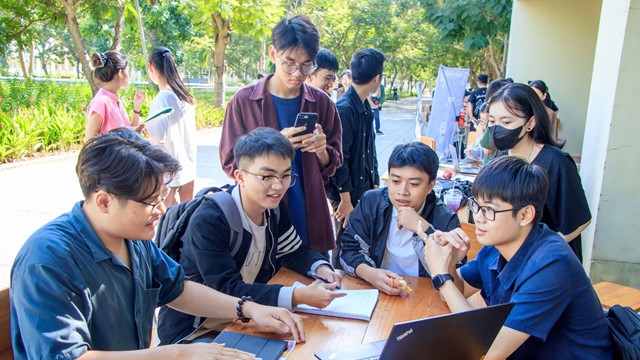 Ngành học có mức lương cao thứ 3 Việt Nam, đang ‘khát’ tới 400.000 nhân lực mỗi năm, lương trung bình 20 triệu/tháng