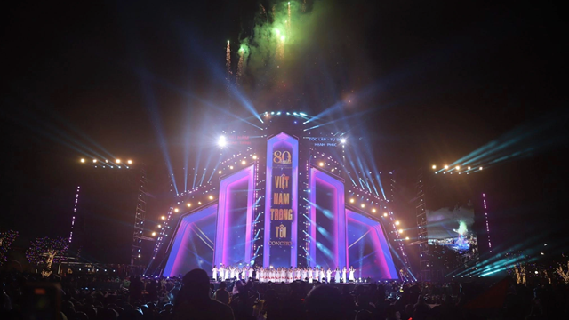 Bộ Văn hóa, Thể thao và Du lịch tổ chức concert, quyên góp được 4,2 tỷ giúp miền Trung vượt qua bão số 5