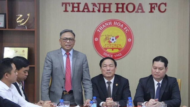 Chân dung vị đại gia vừa bị công an bắt khẩn cấp: Chủ tịch CLB bóng đá có tiếng, sở hữu cơ ngơi 50.000m2 có riêng sân bay cùng dàn xe cổ đắt giá