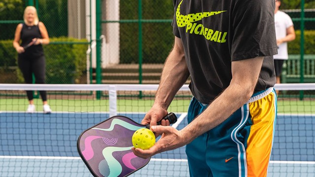 Nghiên cứu mới: Chơi pickleball 3 lần/tuần làm bạn hạnh phúc hơn