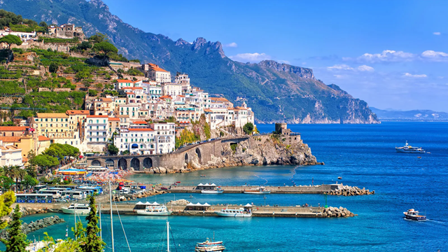 Quốc gia có 21 con đường mang tên Bác Hồ, đứng đầu thế giới về số di sản UNESCO