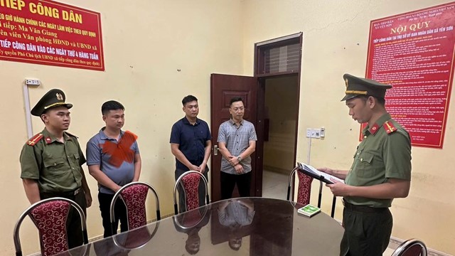 Bắt Trần Tấn cùng 4 đồng phạm điều hành gần 300 website khiêu dâm, thu lợi hàng chục tỷ