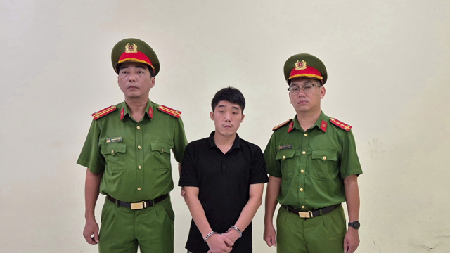 Bắt khẩn TikToker Đoàn Quốc Việt