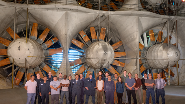 Đường hầm gió lớn bậc nhất thế giới, đủ để chứa nguyên chiếc máy bay Boeing 737