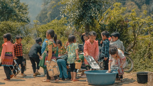 'Đóng băng' tài khoản của dự án Nuôi Em