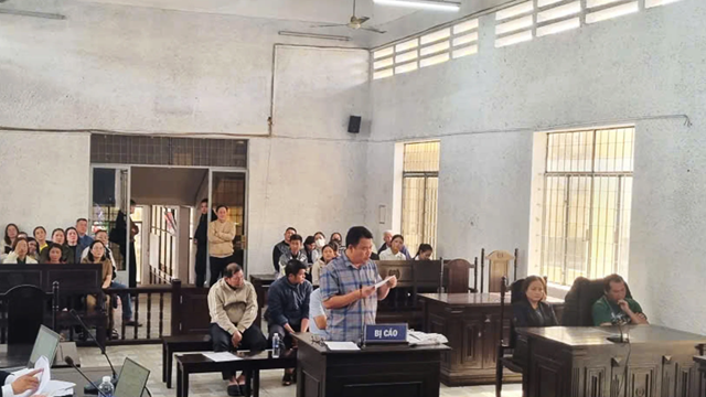 Tuyên phạt một cựu Bí thư, Chủ tịch thị trấn 10 năm tù