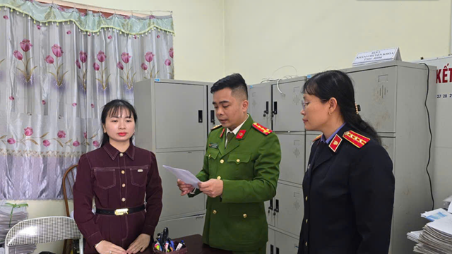 Khởi tố 5 bác sĩ, cán bộ y tế