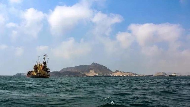 Tàu chở hơn 150 người di cư bị lật, ít nhất 54 người thiệt mạng