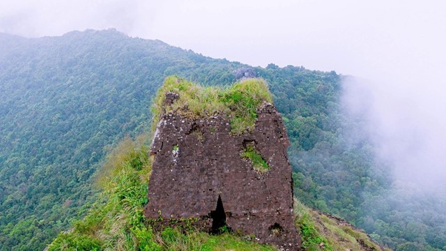 Đầu tư 125 tỷ làm tuyến đường tới tháp Champa cổ cao nhất Việt Nam, từng bị lãng quên suốt 5 thế kỷ, đến nay vẫn là ẩn số