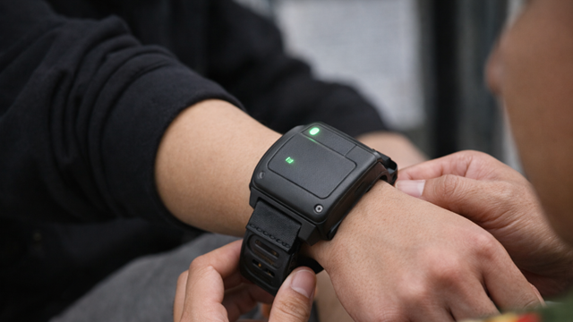 Việt Nam áp dụng biện pháp giám sát điện tử đối với người chưa thành niên phạm tội