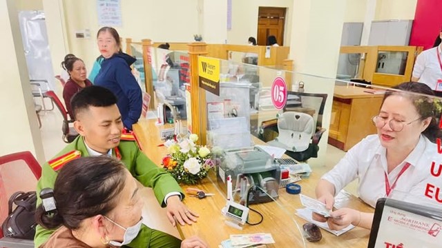 Bà Q. đem vàng đi bán rồi đến ngân hàng chuyển tiền, Công an phường Sầm Sơn khẩn trương vào cuộc