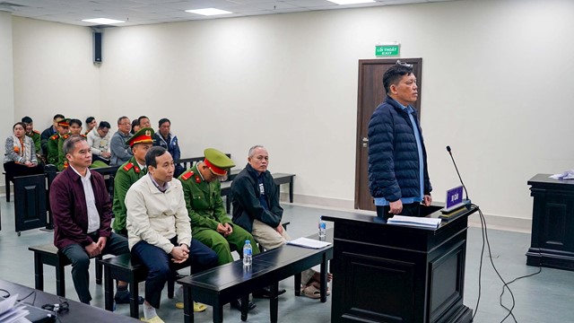 Đề nghị tuyên phạt mức án từ 9-10 năm tù đối với Giám đốc và Phó Giám đốc một Ban Quản lý dự án