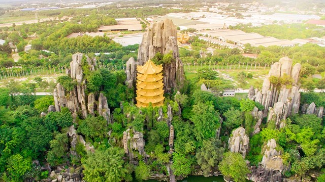 Bảo tháp 9 tầng thuộc KDL 6.000 tỷ của ông Dũng 'lò vôi' chính thức mở cửa, áp dụng chính sách đặc biệt cho tất cả du khách